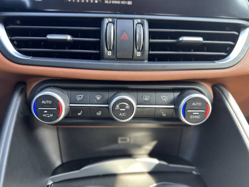 2018 Alfa Romeo Giulia Sport