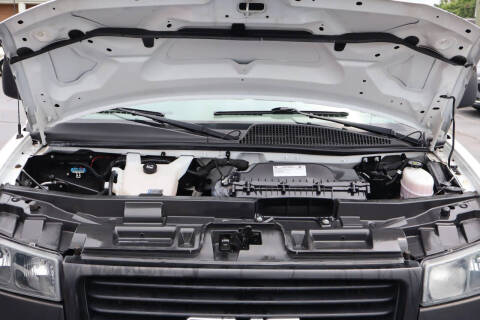 2023 GMC Savana 2500