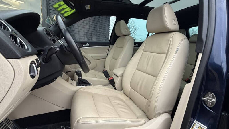 2014 Volkswagen Tiguan R-Line