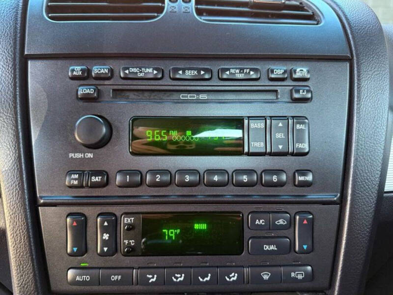 2004 Ford Thunderbird Deluxe