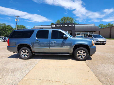 2010 GMC Yukon XL for sale at First Choice Auto Sales in Moline IL