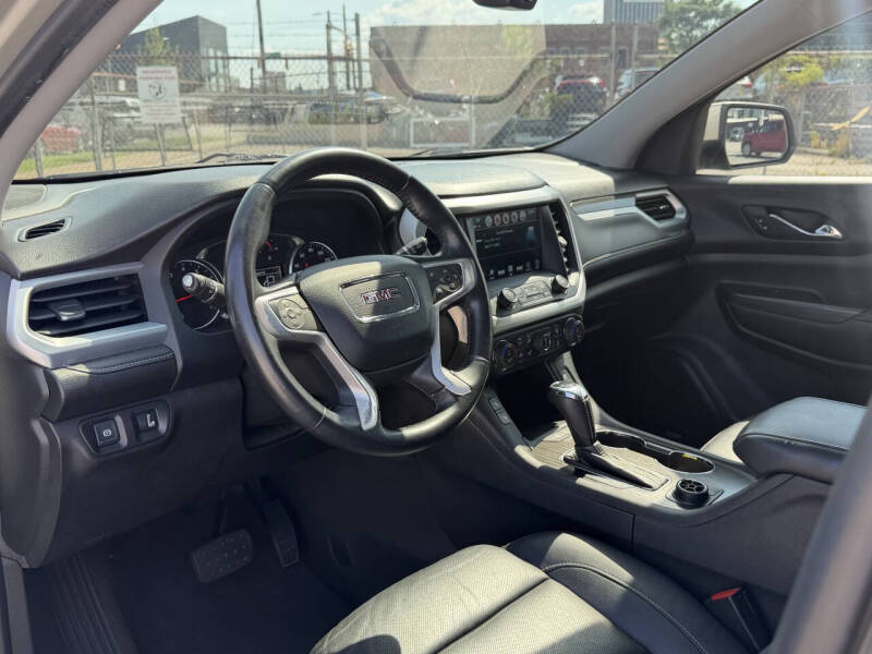 2017 GMC Acadia SLT-1
