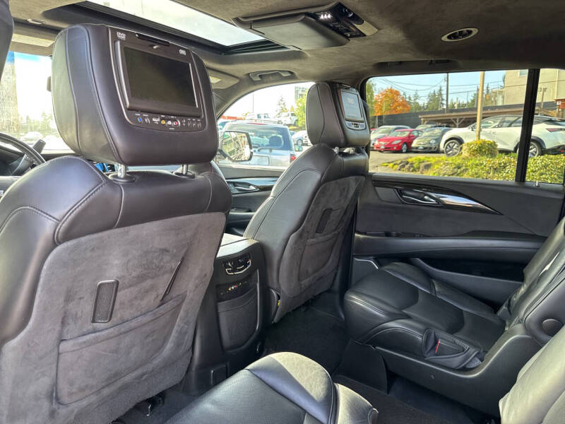2016 Cadillac Escalade ESV Platinum