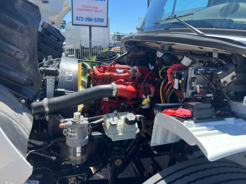 2016 Freightliner M2 106