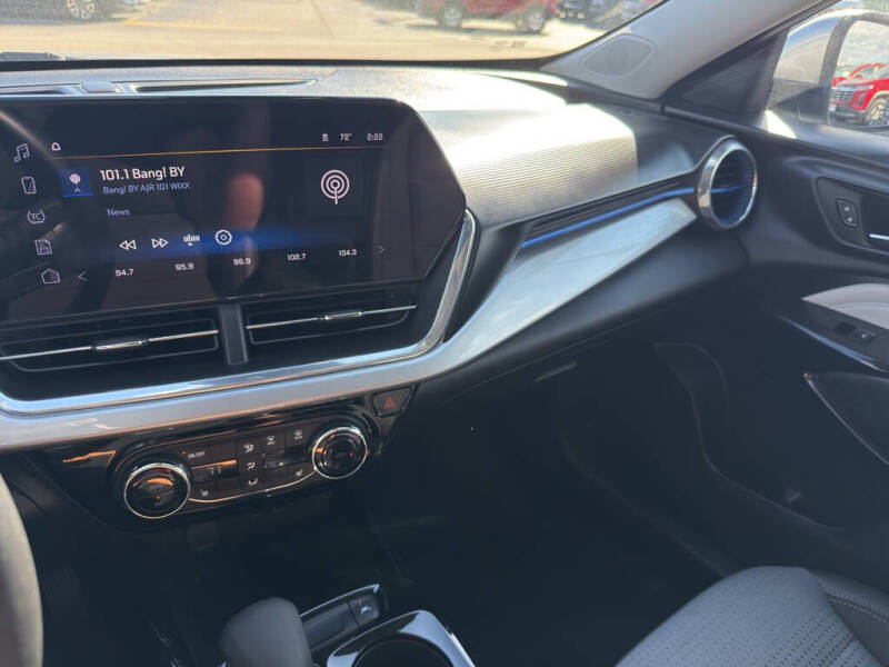 2024 Chevrolet Trax LT