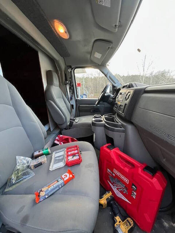 2010 Ford E-Series E-350 SD