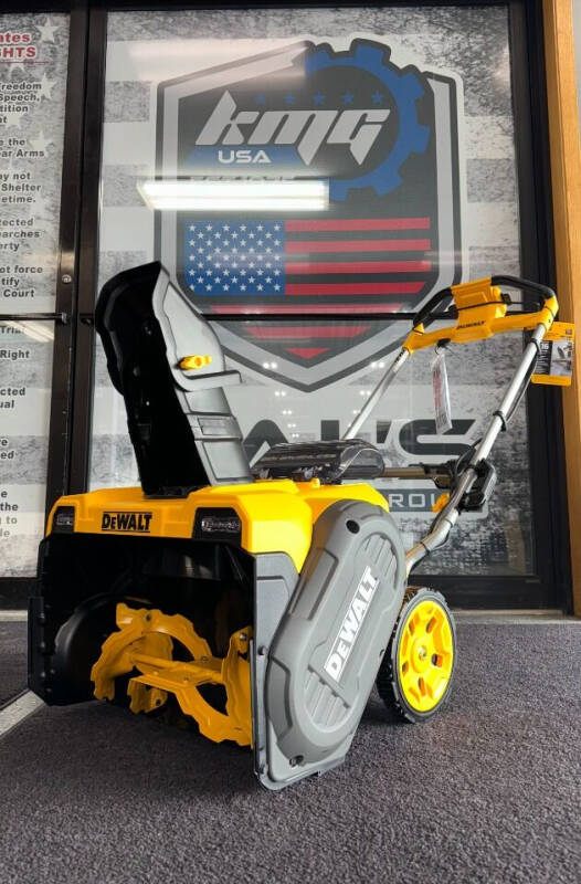 2024 DeWalt Snow Blower 21 in. Single-Stage 60VMax for sale at Kal's Motorsports - Cub Cadet Snow Blowers in Wadena MN