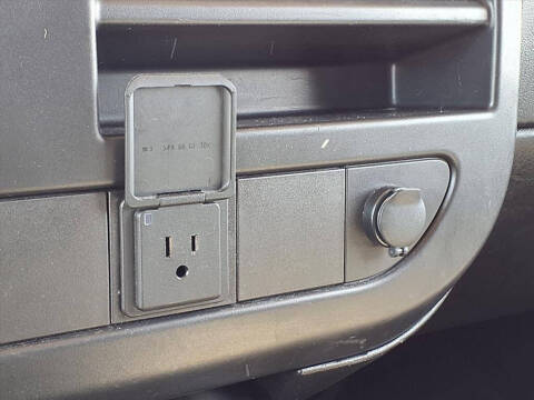 2023 GMC Savana 2500