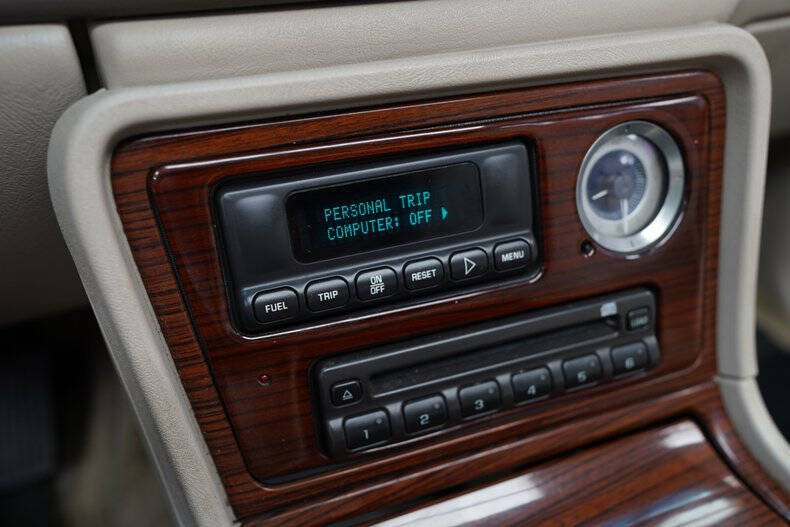 2002 Cadillac Escalade