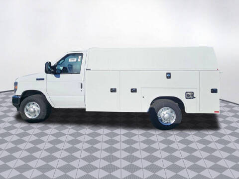 2025 Ford E-Series