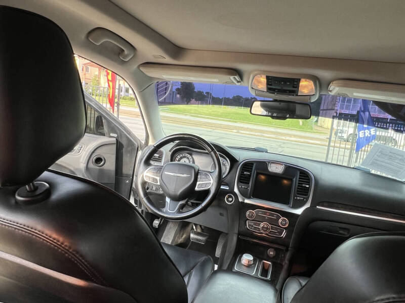 2019 Chrysler 300 Limited