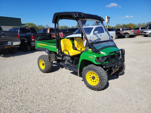 John Deere 4x2 Gator Image