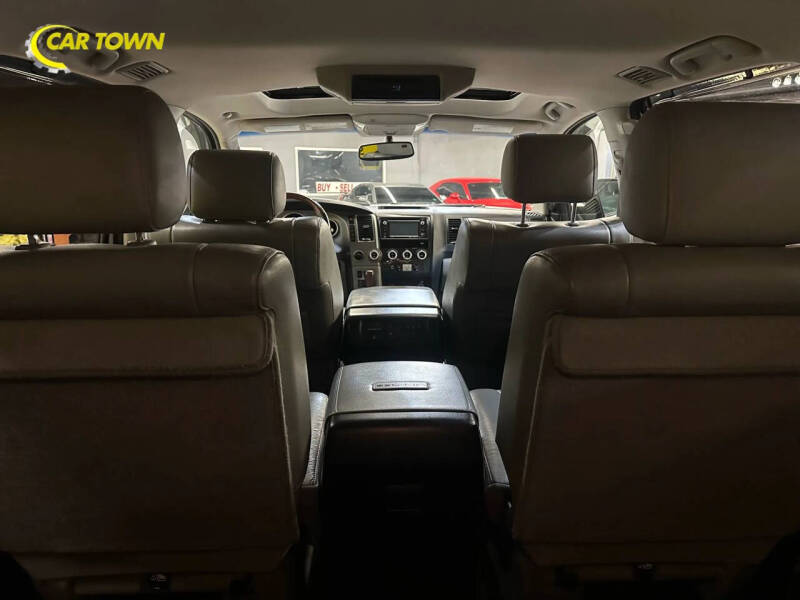 2017 Toyota Sequoia Platinum