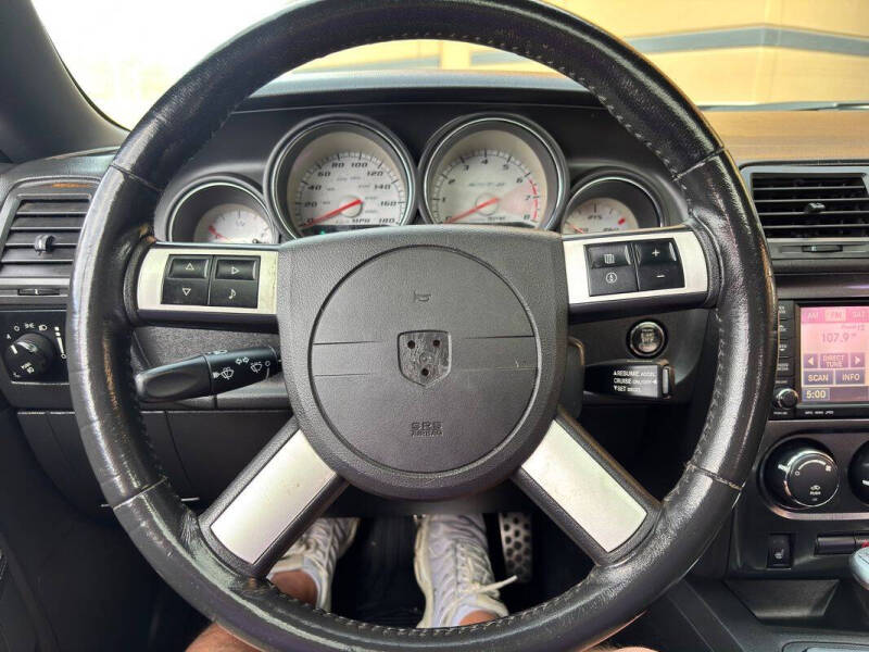 2009 Dodge Challenger SRT8