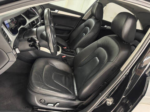 2016 Audi A4 2.0T quattro Premium