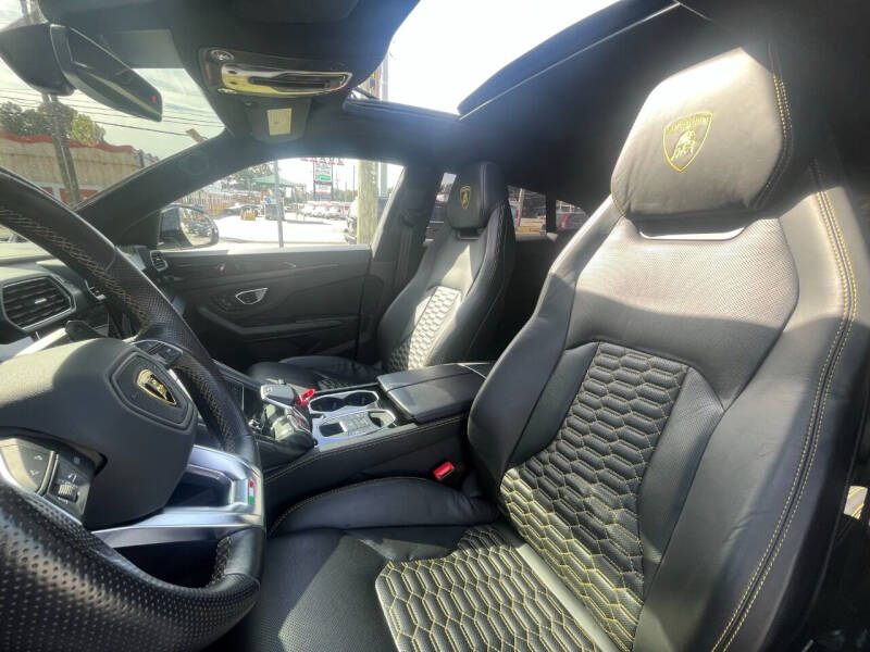 2021 Lamborghini Urus