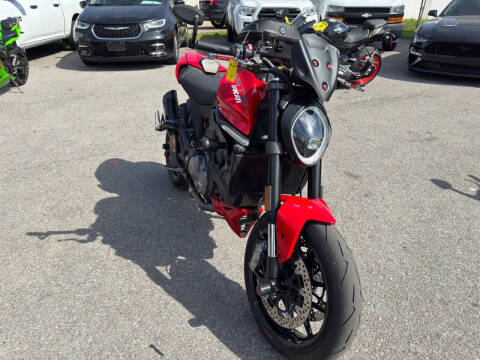 2023 Ducati Monster Plus