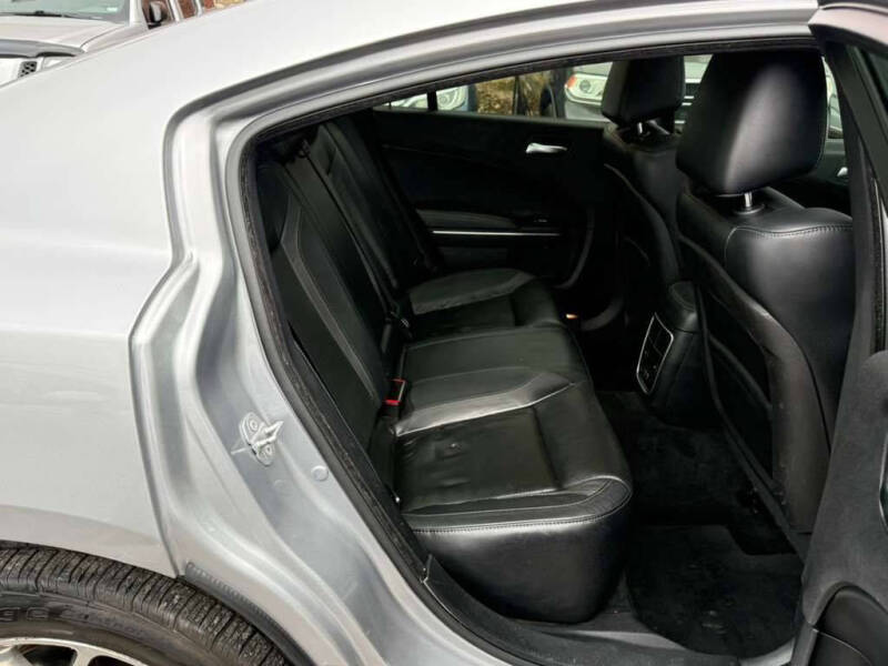 2015 Dodge Charger SXT