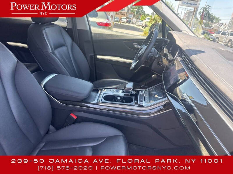 2023 Audi Q7 quattro Premium Plus 55 TFSI