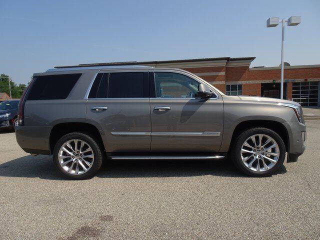 2019 Cadillac Escalade Luxury