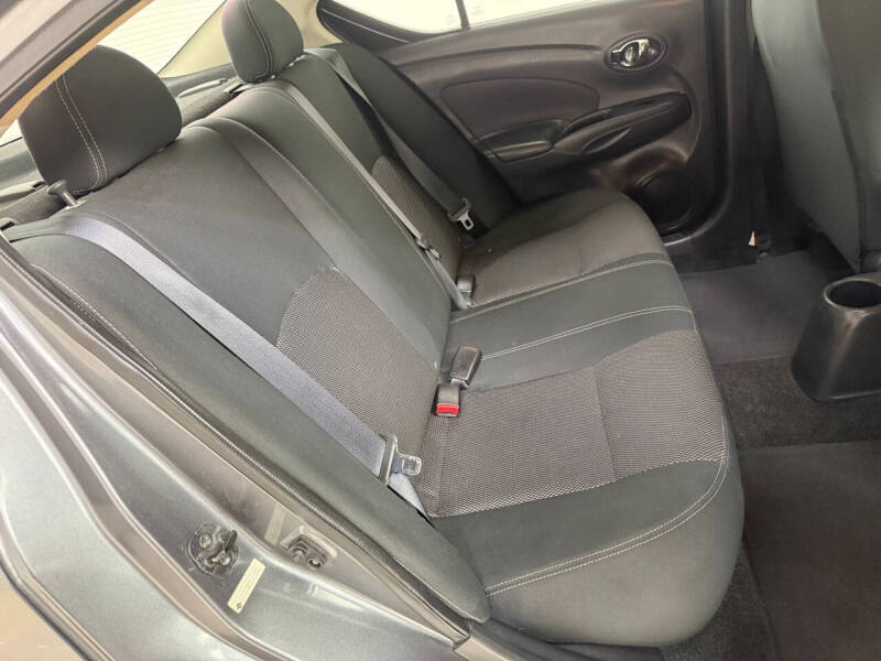 2017 Nissan Versa 1.6 S