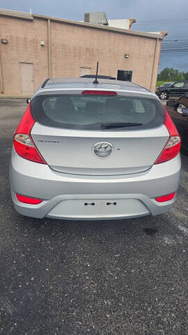 2017 Hyundai Accent SE