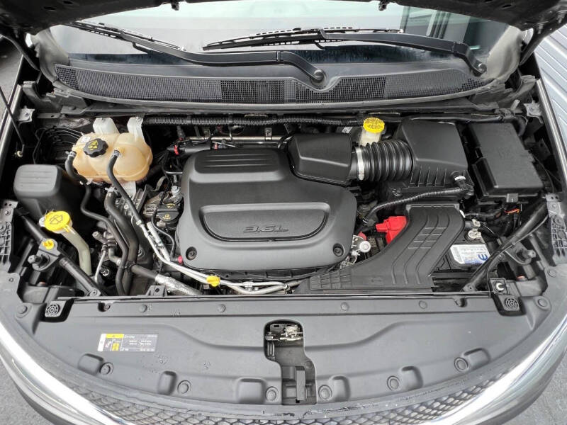 2020 Chrysler Pacifica Touring L