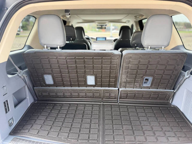 2018 Lincoln Navigator Black Label