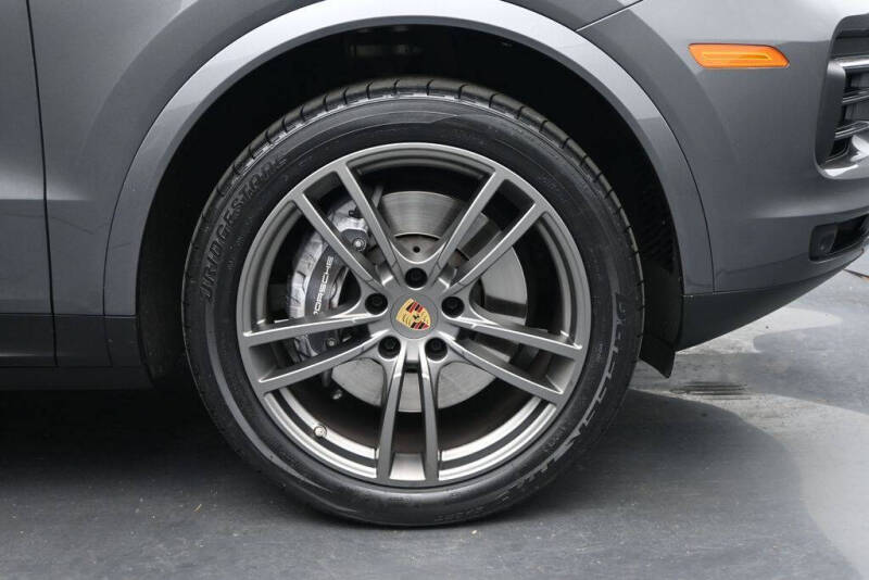 2023 Porsche Cayenne