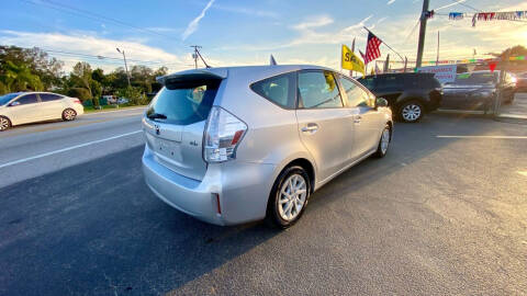 2012 Toyota Prius v Five