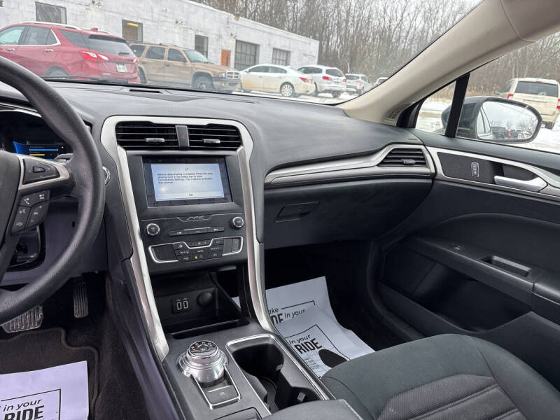 2019 Ford Fusion Hybrid SE