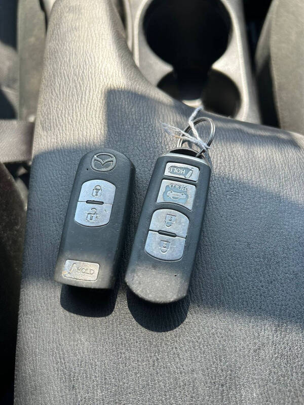 2014 Mazda MAZDA3 i Sport