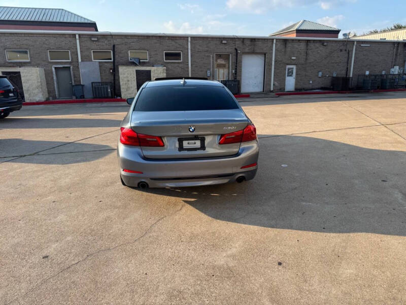 2018 BMW 5 Series 530i