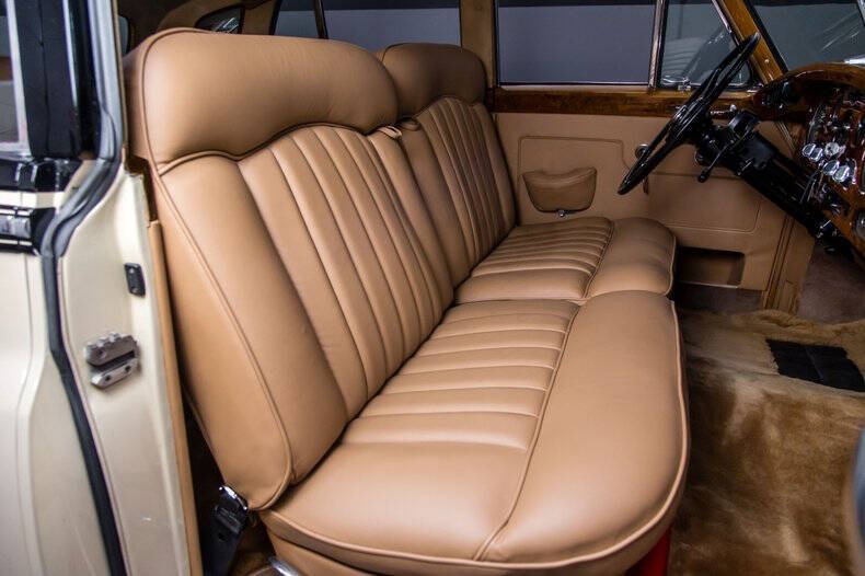 1961 Rolls-Royce SILVER CLOUD LWB