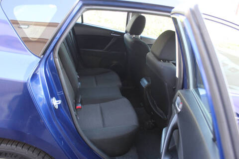 2013 Mazda MAZDA3 i Touring