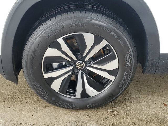 2024 Volkswagen Atlas SE