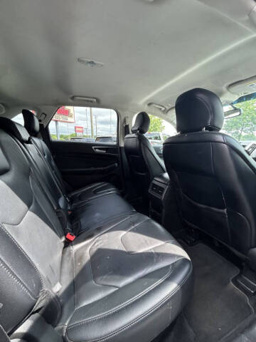 2017 Ford Edge Titanium