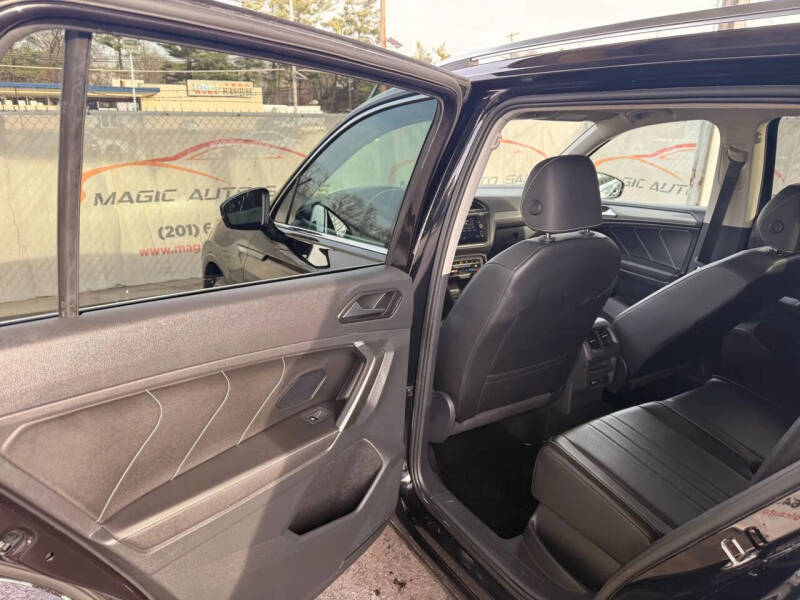 2022 Volkswagen Tiguan SE 4Motion