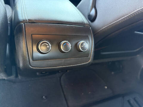 2016 GMC Acadia SLE-2