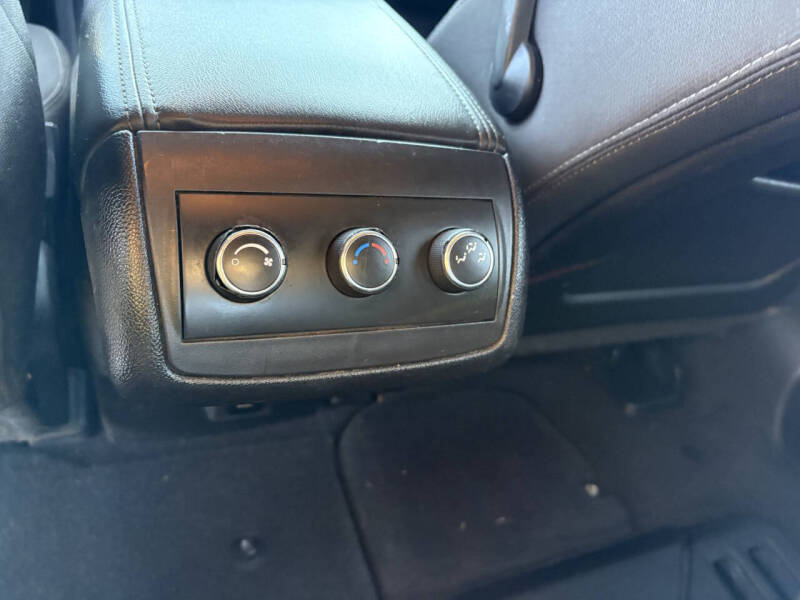 2016 GMC Acadia SLE-2