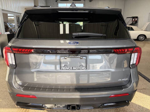 2025 Ford Explorer ST-Line