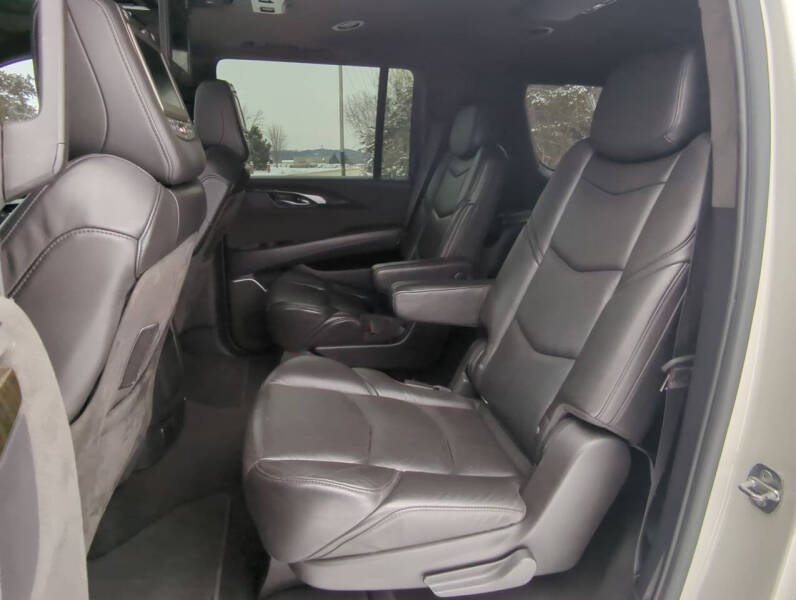 2019 Cadillac Escalade ESV Platinum