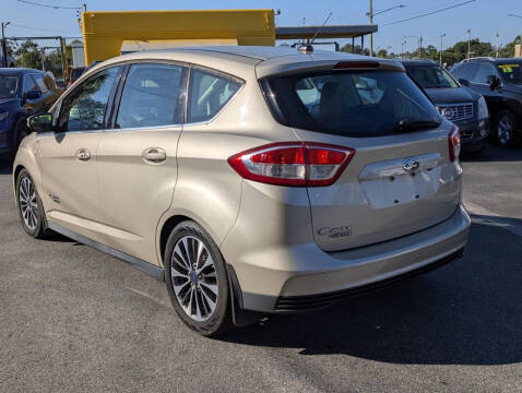 2017 Ford C-MAX Energi Titanium