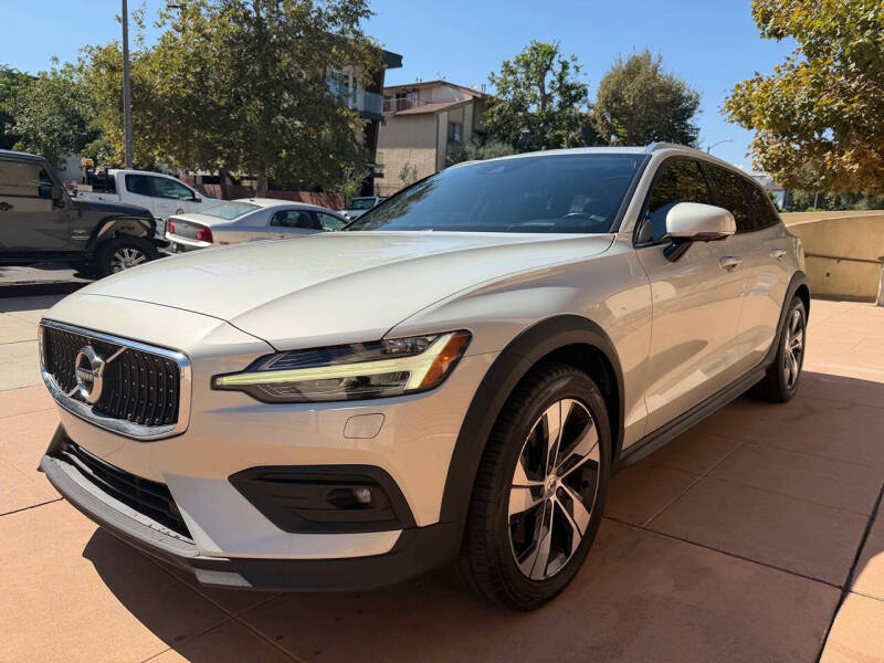 2020 Volvo V60 Cross Country T5