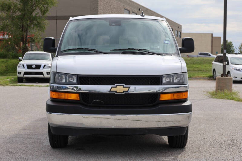 2025 Chevrolet Express LT 3500