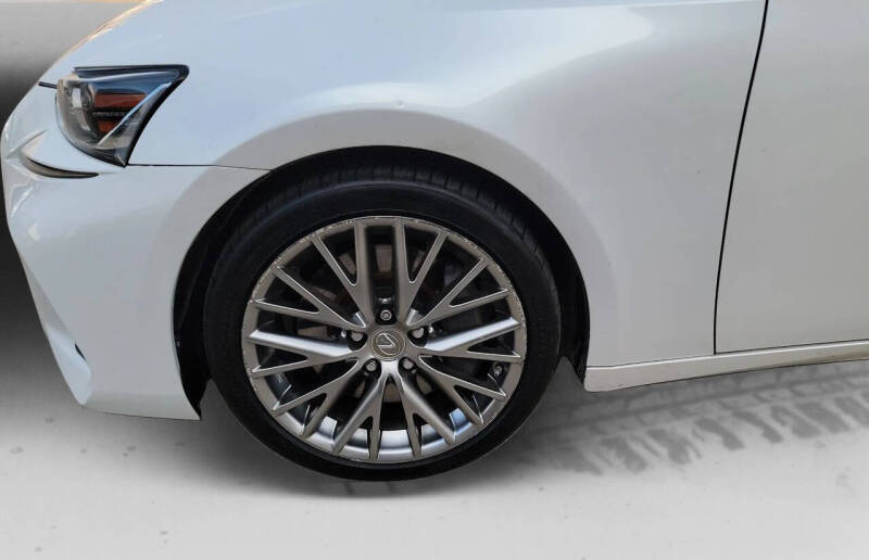 2017 Lexus IS 200t