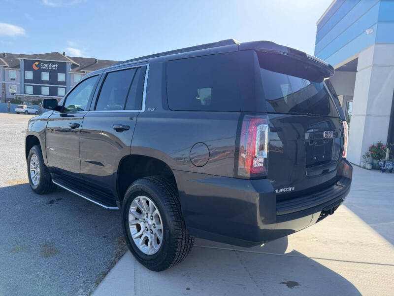 2017 GMC Yukon SLT