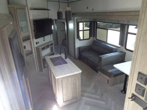 2022 Wildwood HERITAGE GLEN 353BED