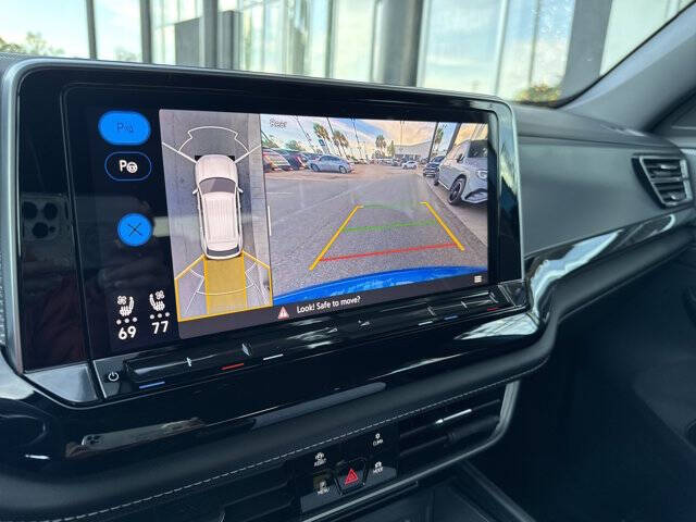 2024 Volkswagen Atlas Cross Sport SEL Premium R-Line 4Motion