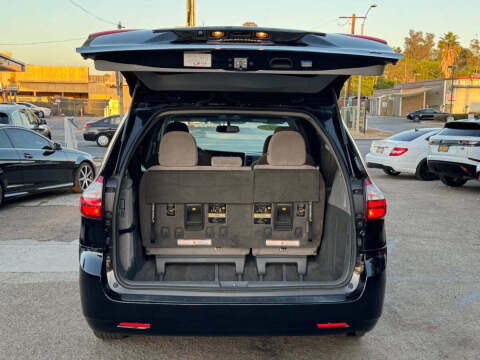 2017 Toyota Sienna